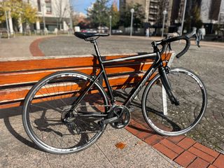 Bicicleta carretera Megamo R10 Shimano 105.Talla M