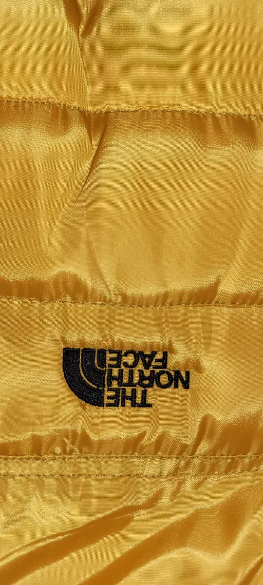 Urge por mudanza  Cazadora The North Face mostaza