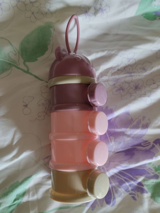 Dispensador de leche para bebés