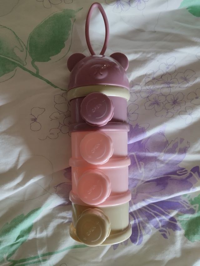 Dispensador de leche para bebés