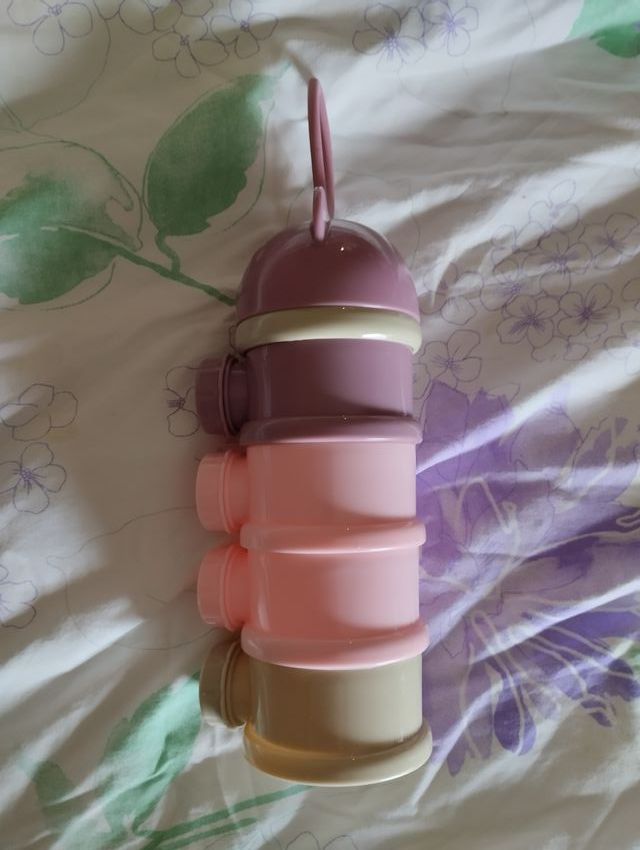 Dispensador de leche para bebés