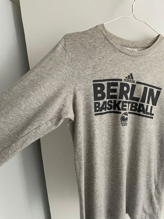 Camiseta Adidas Berlin Basketball Talla XS