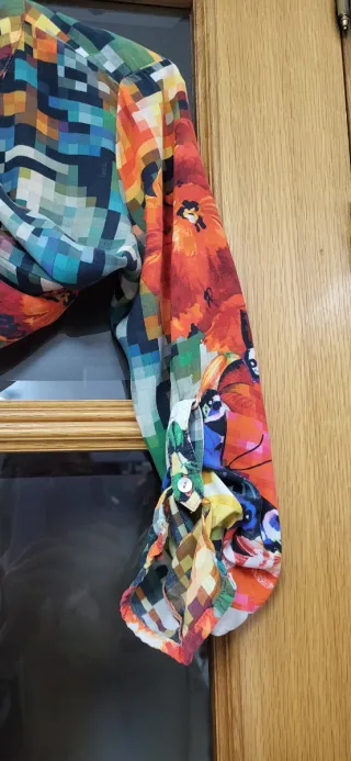 Blusa Desigual Estampada Mariposas