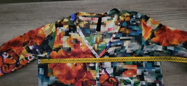 Blusa Desigual Estampada Mariposas