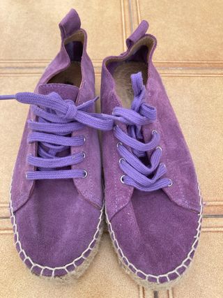 Sandalias esparto ante violeta. T38