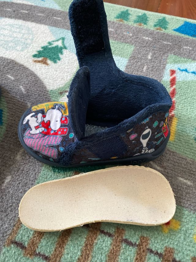Zapatillas Igor barefoot Snoopy Talla 24