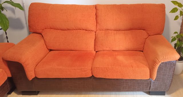 Conjunto de sofás de 3 y 2 plazas