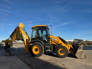 Retroexcavadora JCB 3CX