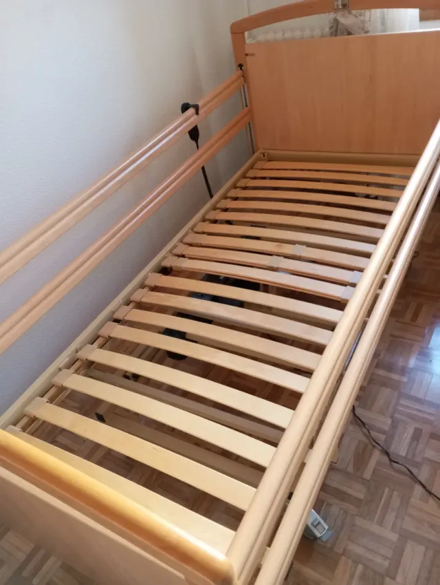 Cama articulada Oihana + Colchón nuevo anti escara