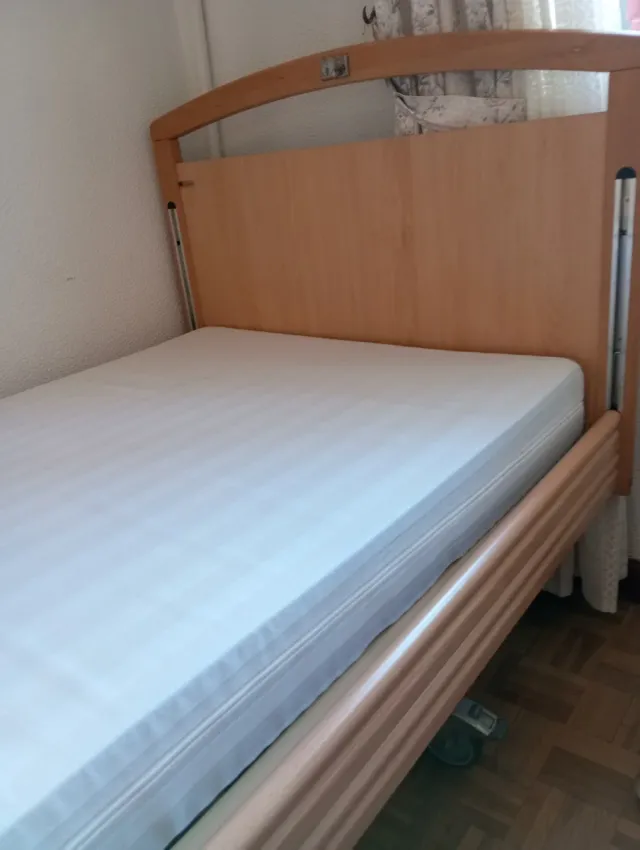 Cama articulada Oihana + Colchón nuevo anti escara