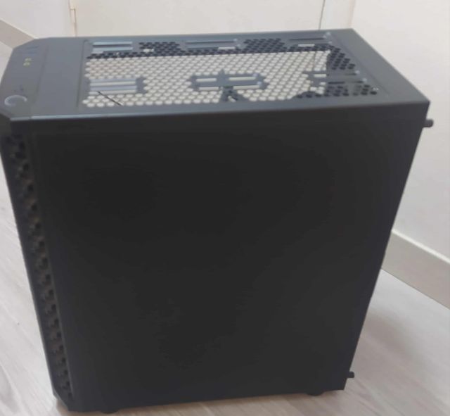 PC de sobremesa con LED azules (RGB)