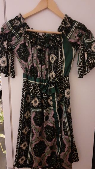 Vestido corto estampado floral