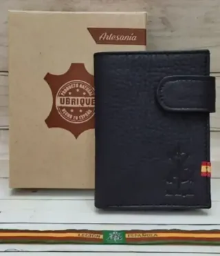 CARTERA CON MONEDERO PIEL LEGION + REGALO PULSERA