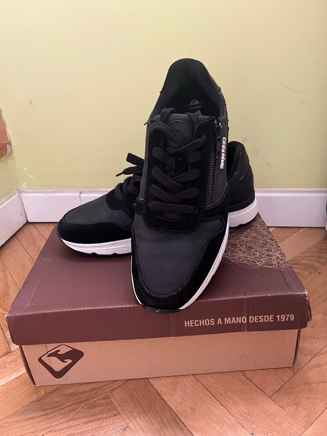 Deportivas KangaROOS Negras