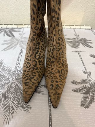 Botas altas estampado leopardo