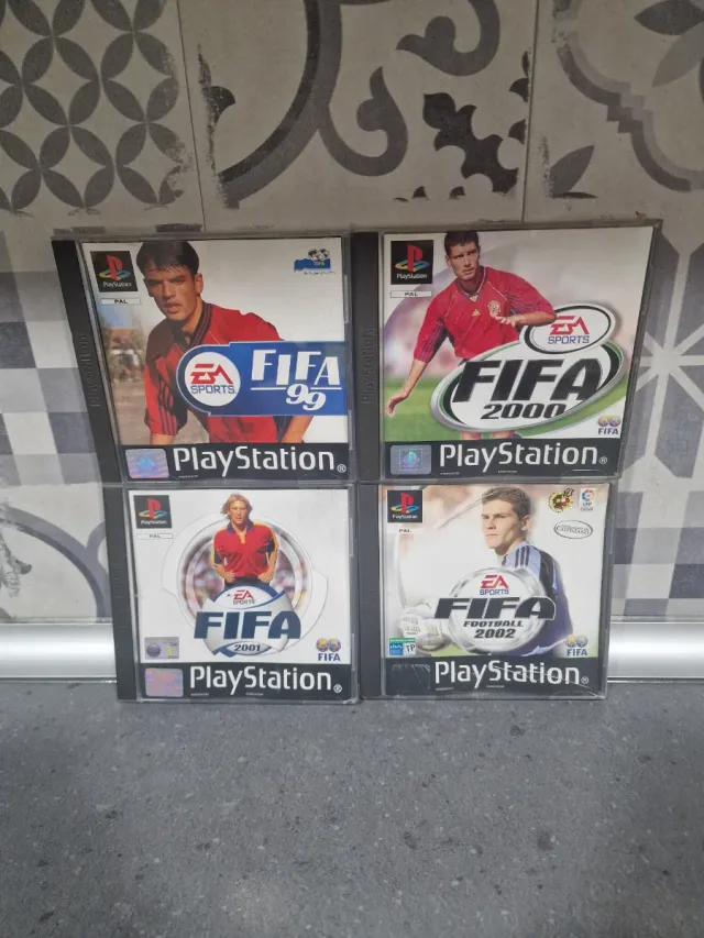 Lote 4 Juegos FIFA PlayStation 1