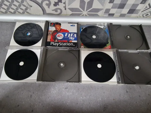 Lote 4 Juegos FIFA PlayStation 1