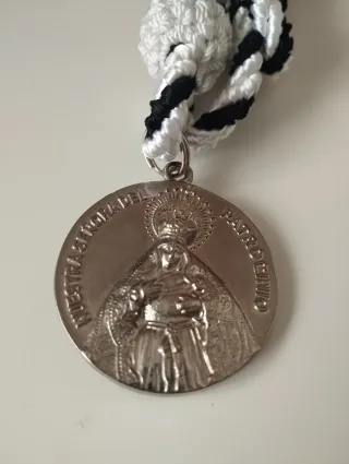 Medalla Hermandad El Cachorro Sevilla