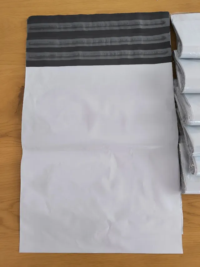 100 Bolsas de Envío 46.5 x 35 cm