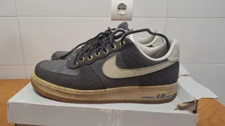 Nike Air Force 1 Gris y Beige