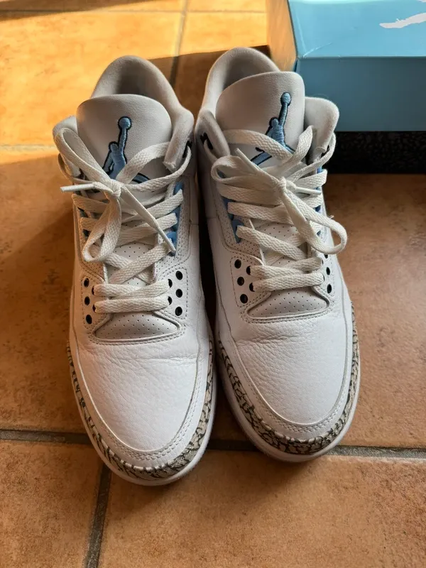 Jordan 3 Retro UNC Taglia 44