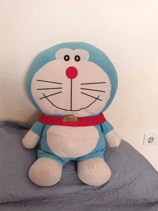Peluche Doraemon grande