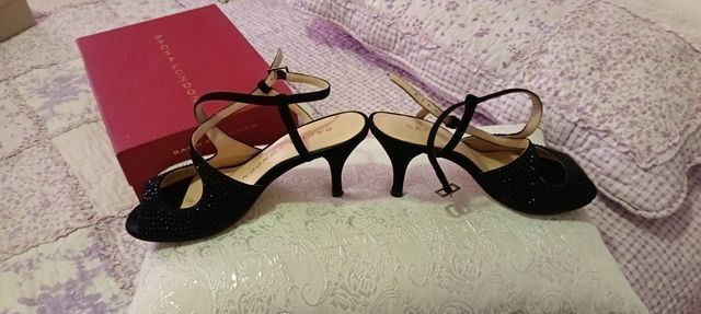 Zapatos de tacón Sacha London negros