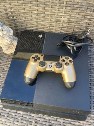 PS4 500GB Gold/Black