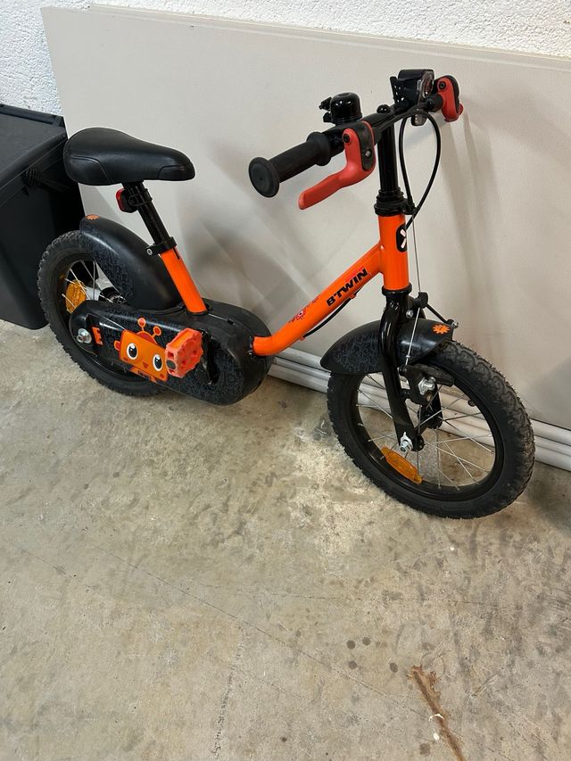Bicicleta infantil naranja BTWIN