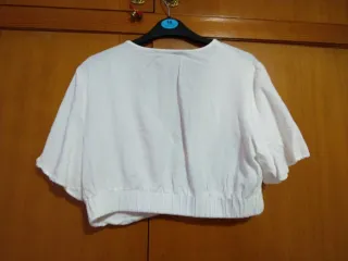 Blusa blanca corta cruzada