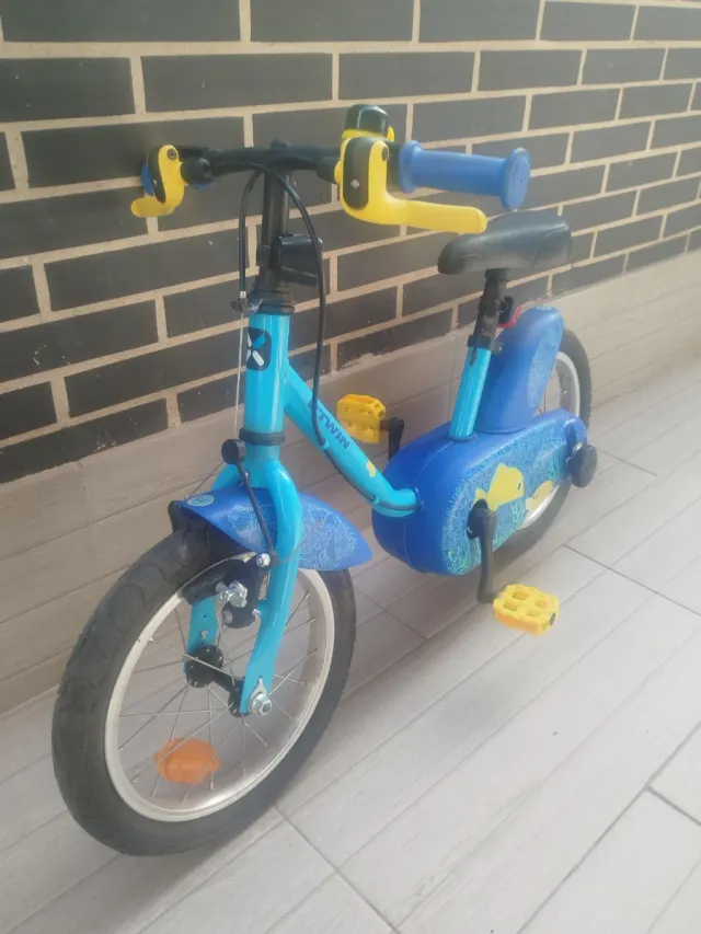 Bicicleta infantil azul 4-5 años