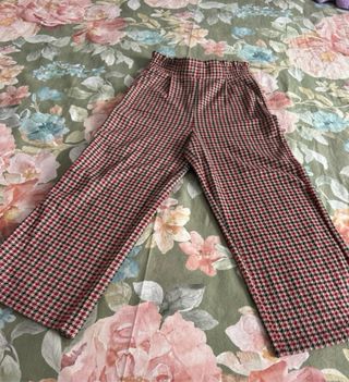 Pantalón de niña marca Kiabi talla 6 franela