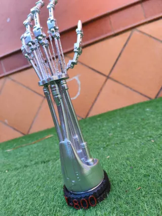 Garra Lobezno y Brazo Terminator impreso 3D 