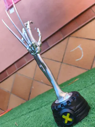 Garra Lobezno y Brazo Terminator impreso 3D 