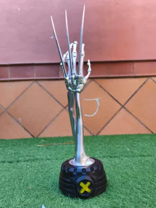 Garra Lobezno y Brazo Terminator impreso 3D 