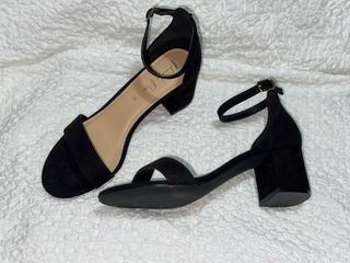 Zapatos de tacón negros talla 36
