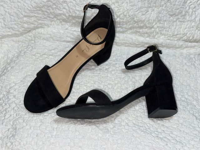 Zapatos de tacón negros talla 36