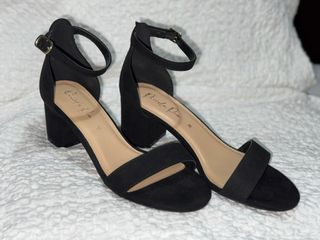 Zapatos de tacón negros talla 36