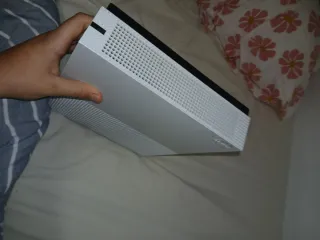 Xbox One Negra y Blanca