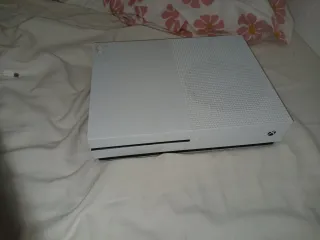 Xbox One Negra y Blanca