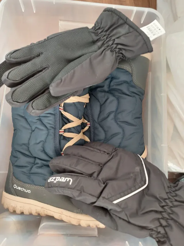 Urge o lo tiro - scarponi e guanti invernali Quechua