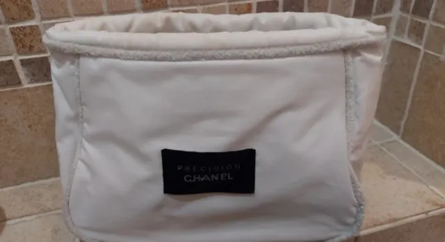 Trousse Chanel morbida con zip