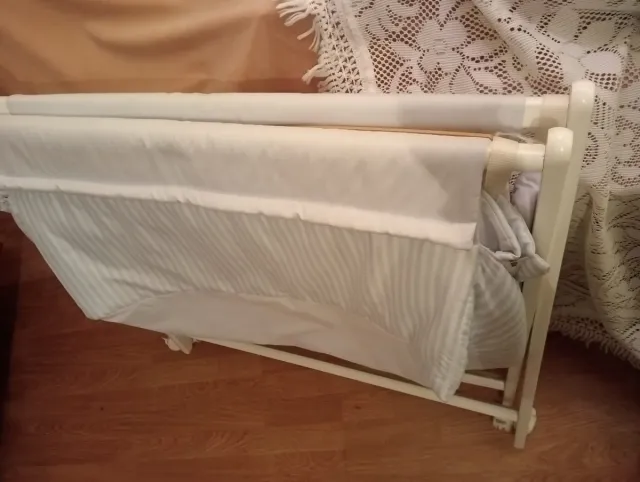 Minicuna plegable blanca y azul