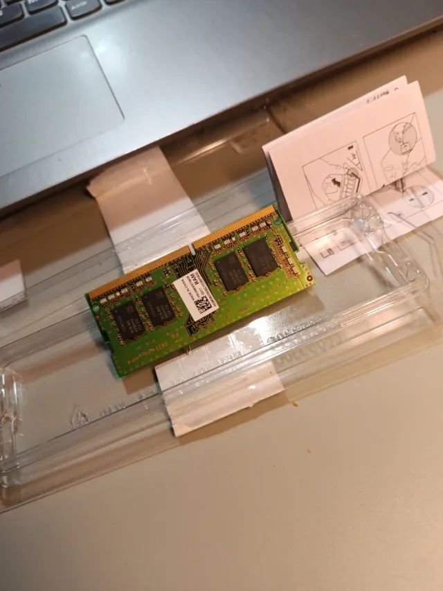 Samsung DDR4 8GB RAM