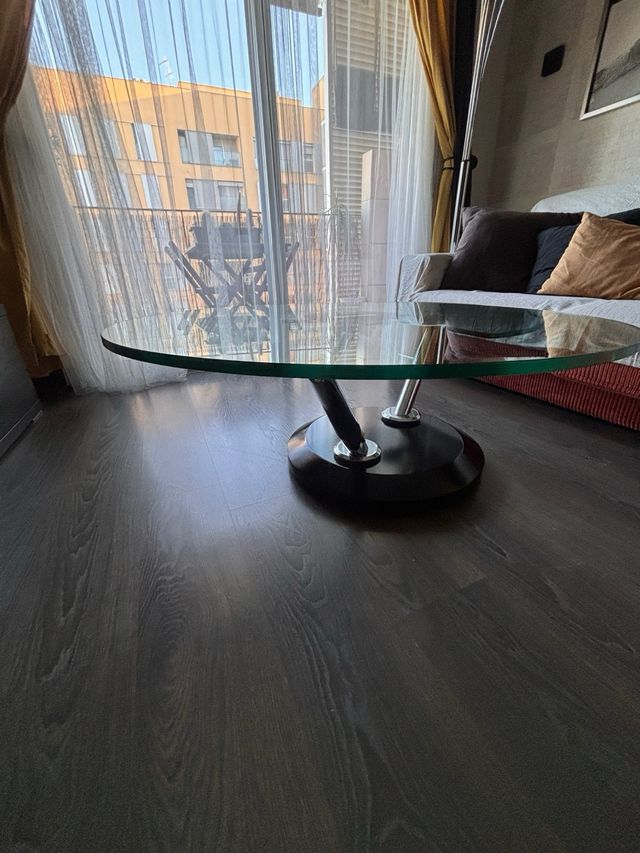 Mesa auxiliar diseño cristal y metal