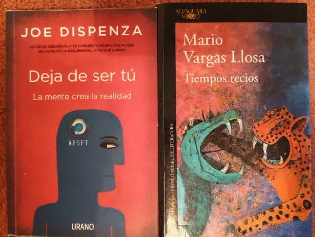 "Tiempos recios" y "Deja de ser tú mismo"