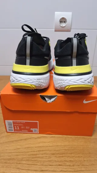Nike React Miller Negro/Amarillo