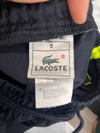 Conjunto Lacoste Polo y Pantalón Negro/Amarillo