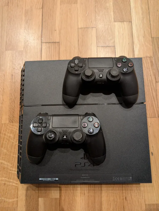 Consola PS4 (PlayStation 4) Negra + 2 Mandos