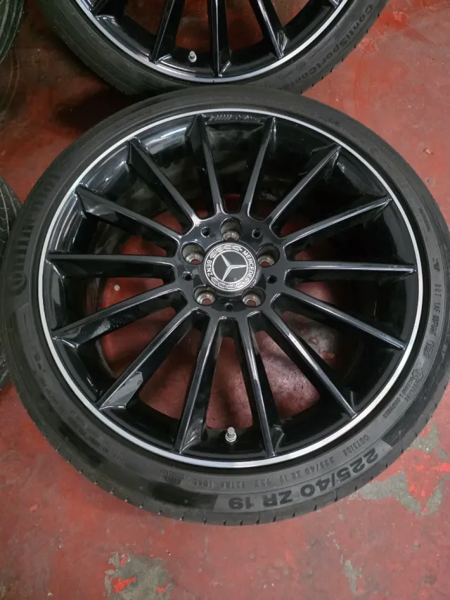 Juego 4 Llantas Mercedes 19